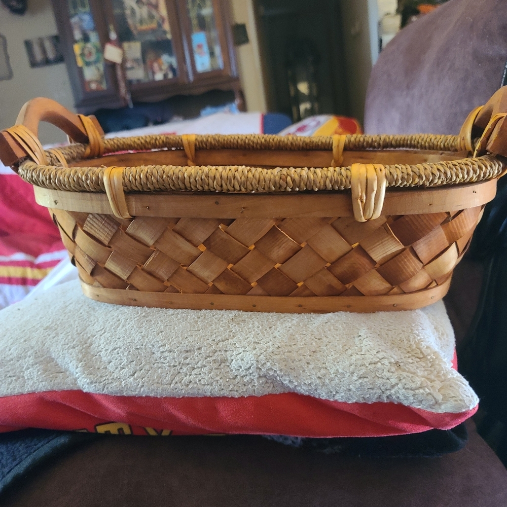 Vintage basket made in China.